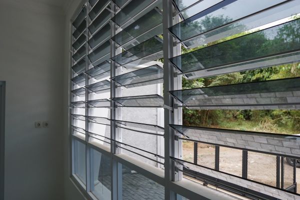 Cost of Jalousie Window Repair in North Fort Myers