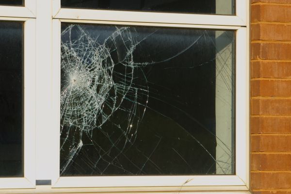 Cost of Window Crack Repair in North Fort Myers