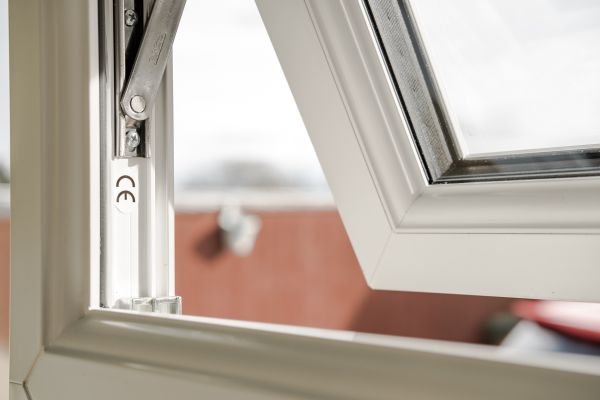 Cost of Window Hinge Replacement in North Fort Myers